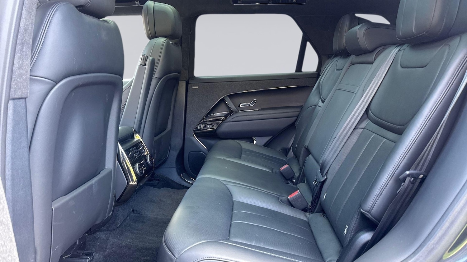 Used Land Rover Range Rover Sport 2024 for sale - 77910680: Photo 4