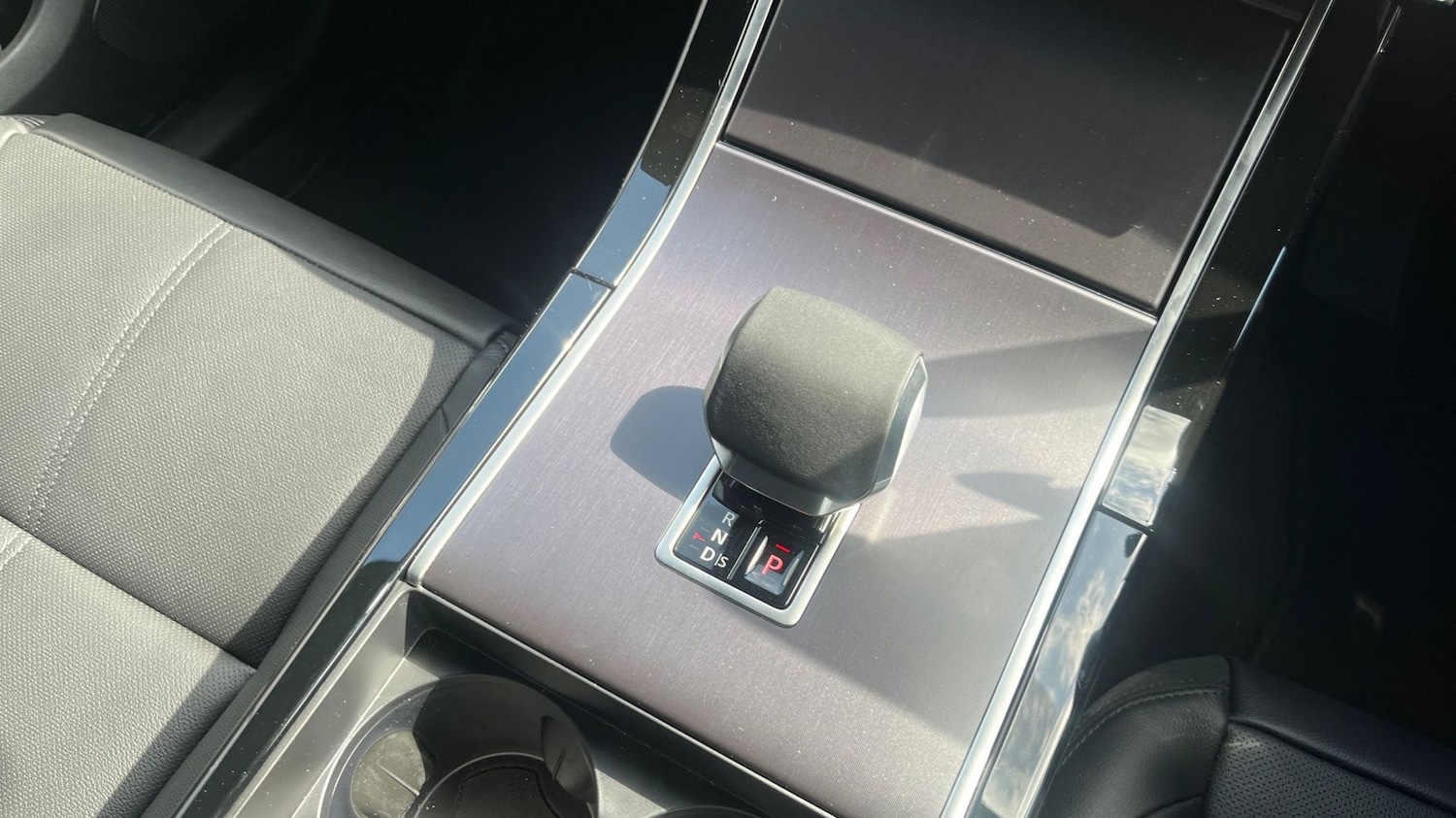 Used Land Rover Range Rover Velar 2025 for sale - 77177759: Photo 13