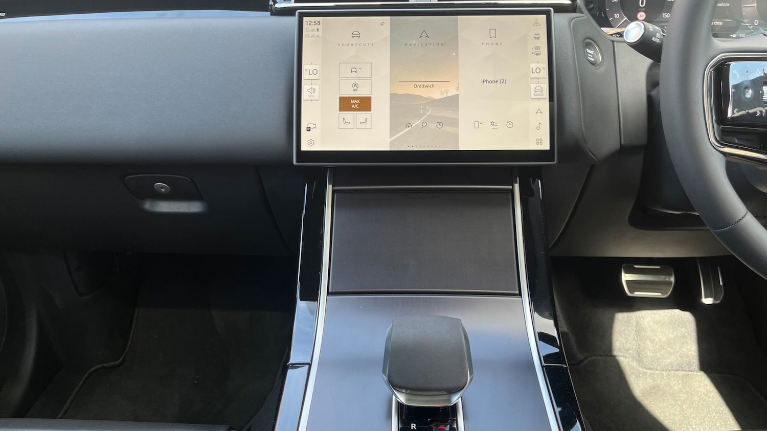 Used Land Rover Range Rover Velar 2025 for sale - 77177759: Photo 14