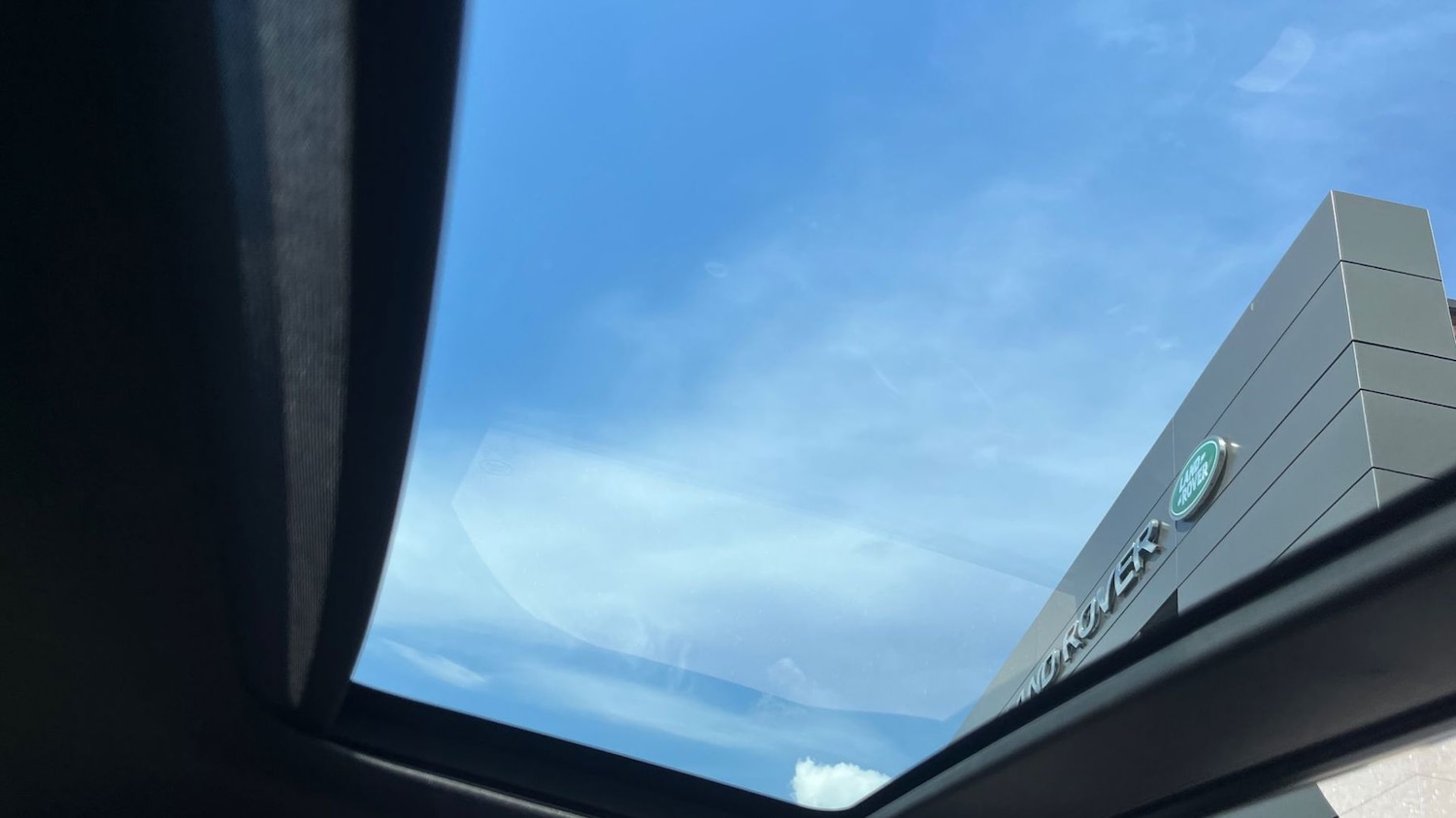 Used Land Rover Range Rover Velar 2025 for sale - 77177759: Photo 21