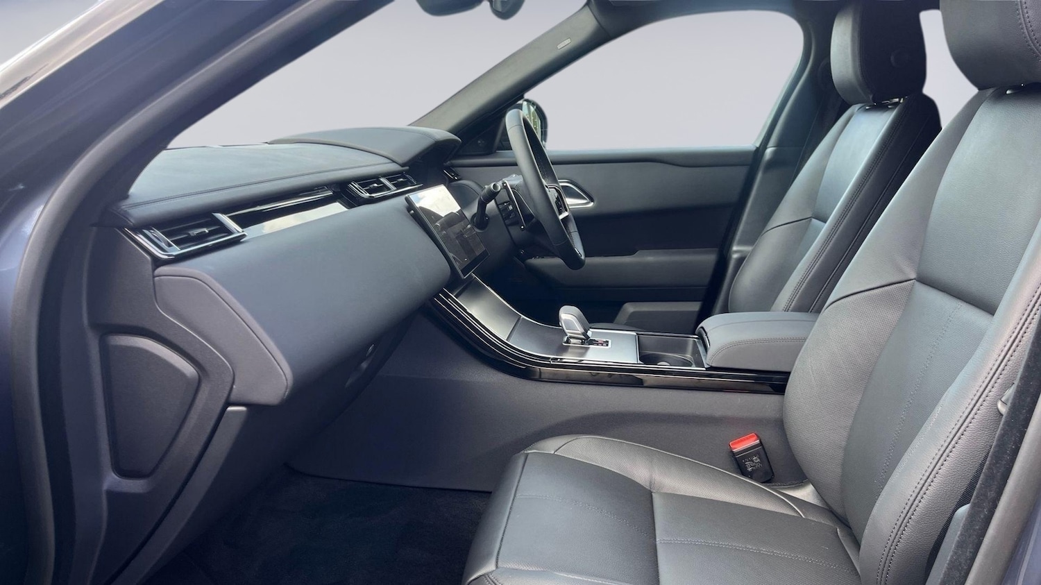 Used Land Rover Range Rover Velar 2025 for sale - 77177759: Photo 3