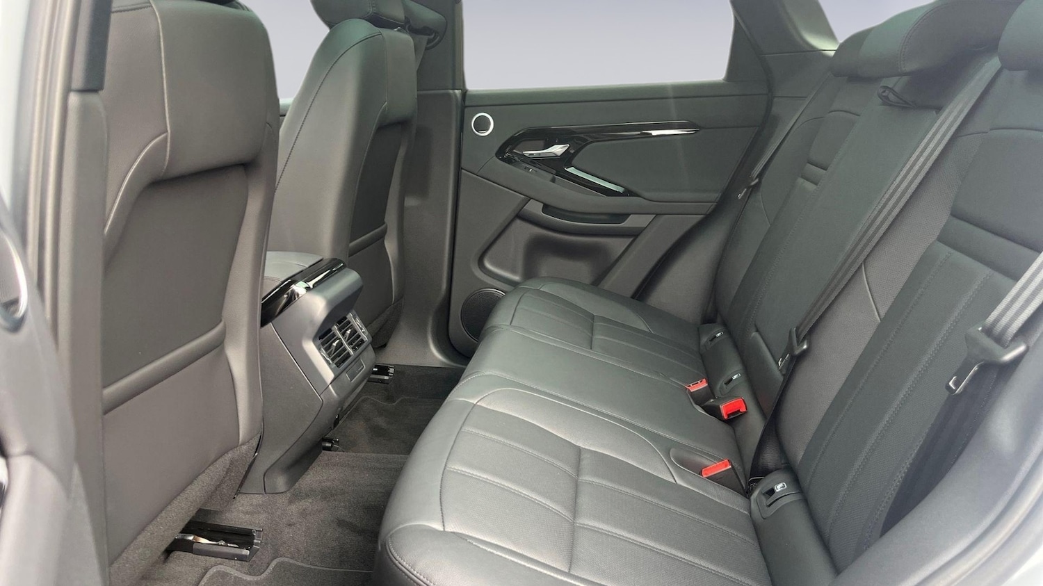 Used Land Rover Range Rover Evoque 2025 for sale - 77177296: Photo 4