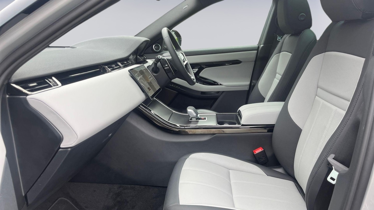 Used Land Rover Range Rover Evoque 2025 for sale - 77177019: Photo 3