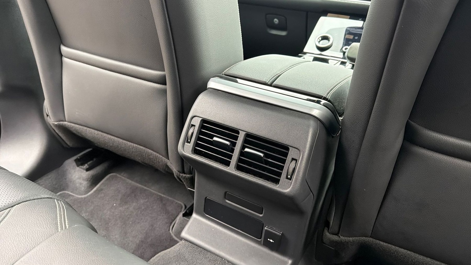 Used Land Rover Range Rover Velar 2023 for sale - 78206391: Photo 18