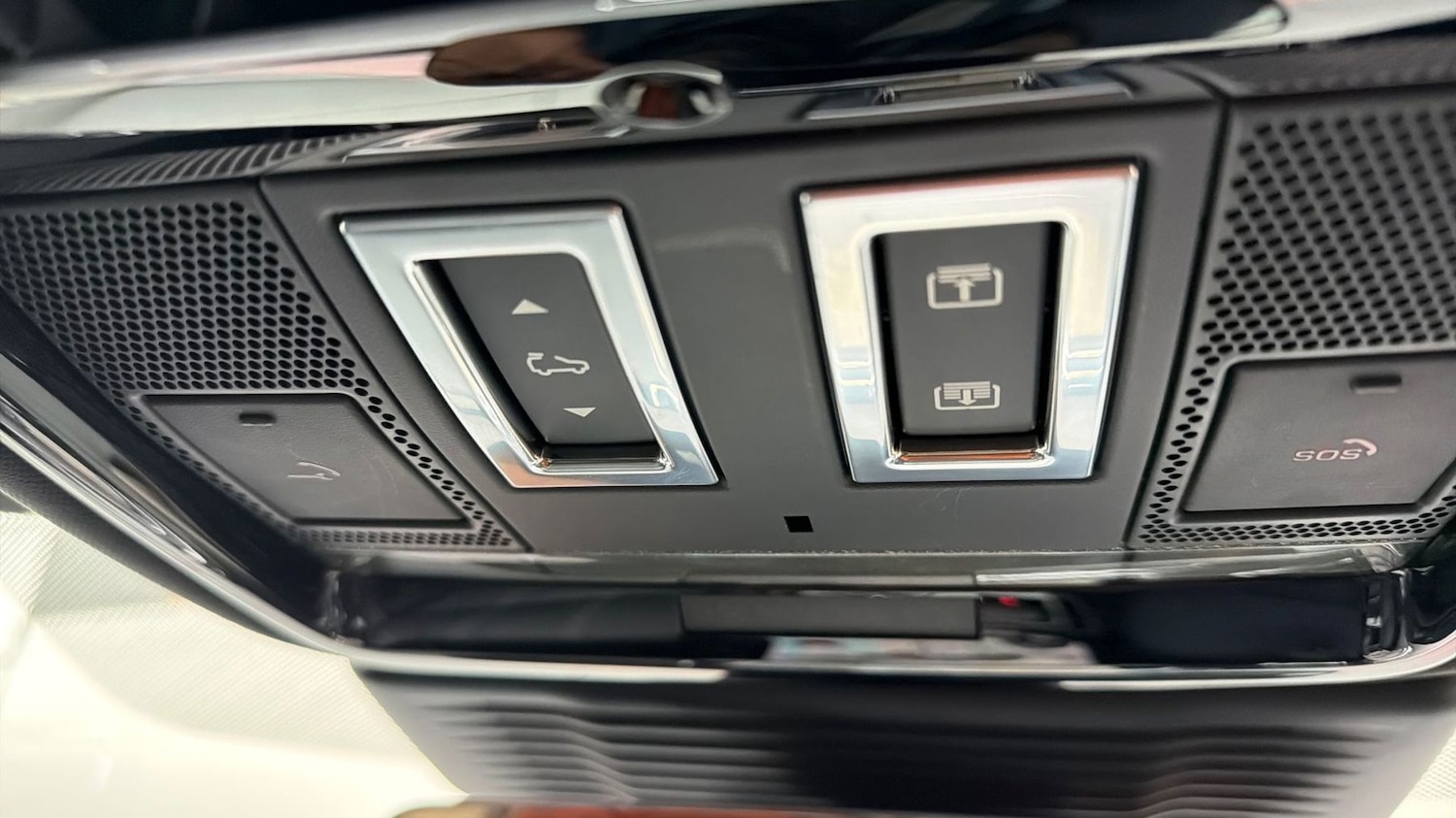 Used Land Rover Range Rover Velar 2023 for sale - 78206391: Photo 23