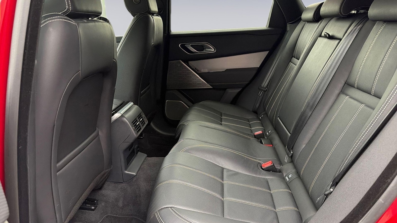 Used Land Rover Range Rover Velar 2023 for sale - 78206391: Photo 4