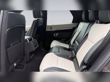 Used Land Rover Discovery 2022 for sale - 78936201: Photo