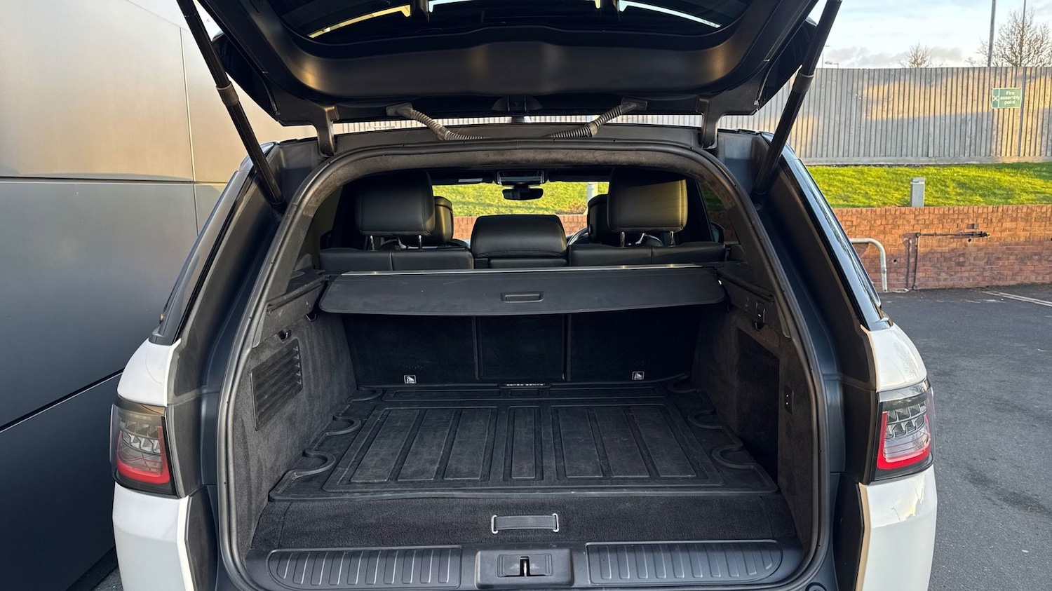 Used Land Rover Range Rover Sport 2020 for sale - 77132750: Photo 10