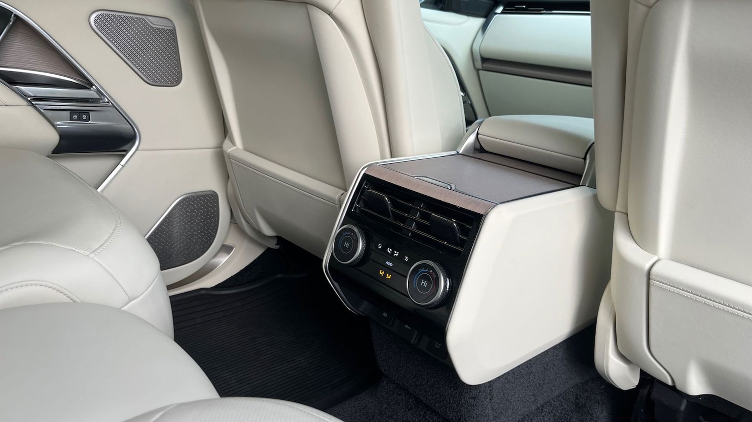 Used Land Rover Range Rover 2025 for sale - 77176773: Photo 18