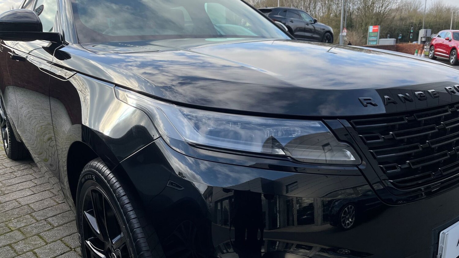 Used Land Rover Range Rover Velar 2025 for sale - 76110849: Photo 17