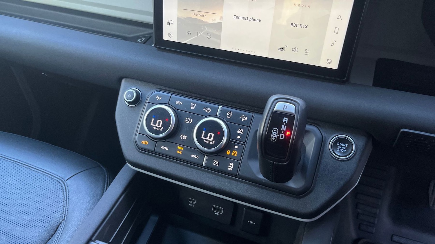 Used Land Rover Defender 2022 for sale - 76111075: Photo 13