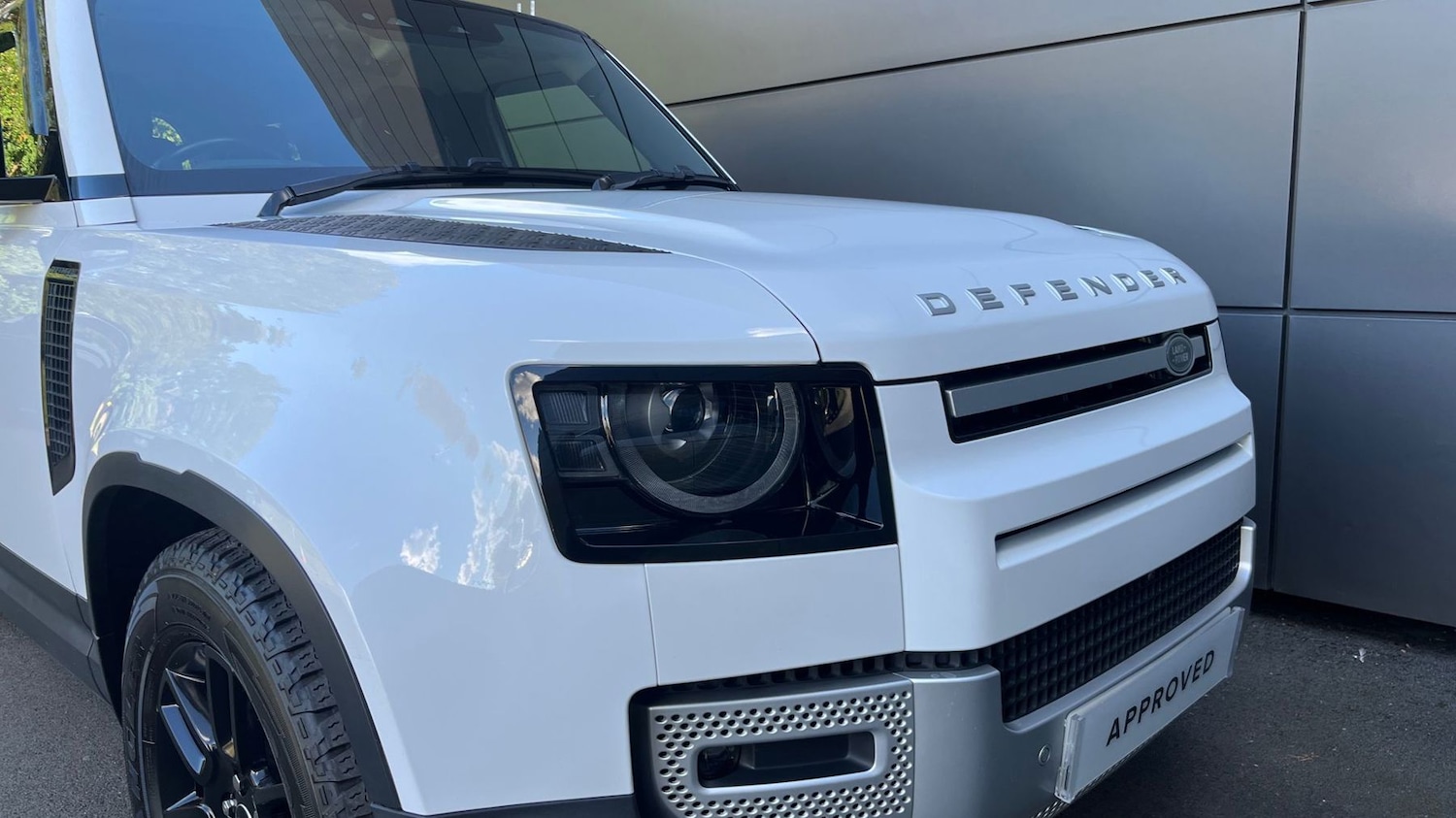 Used Land Rover Defender 2022 for sale - 76111075: Photo 17