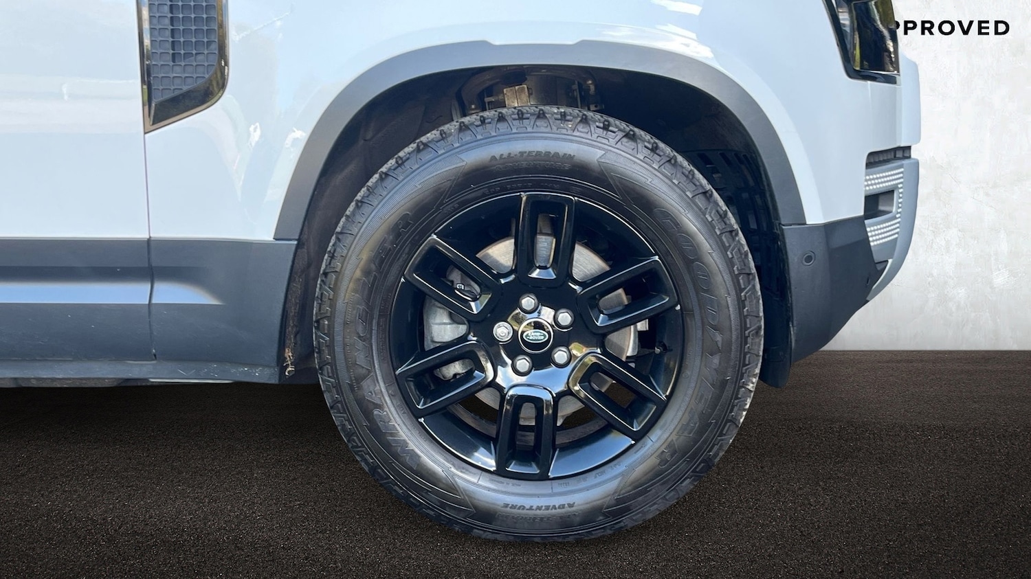 Used Land Rover Defender 2022 for sale - 76111075: Photo 8