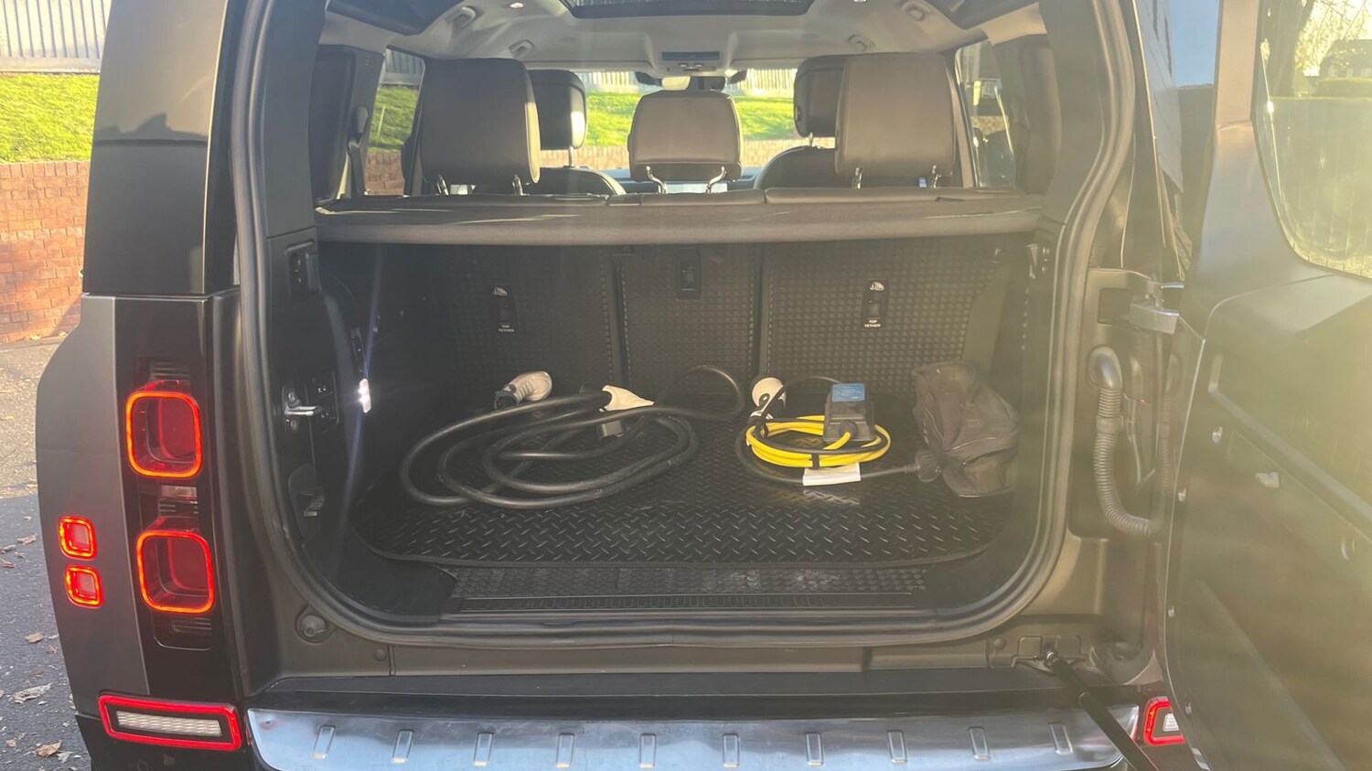 Used Land Rover Defender 2022 for sale - 76609237: Photo 10