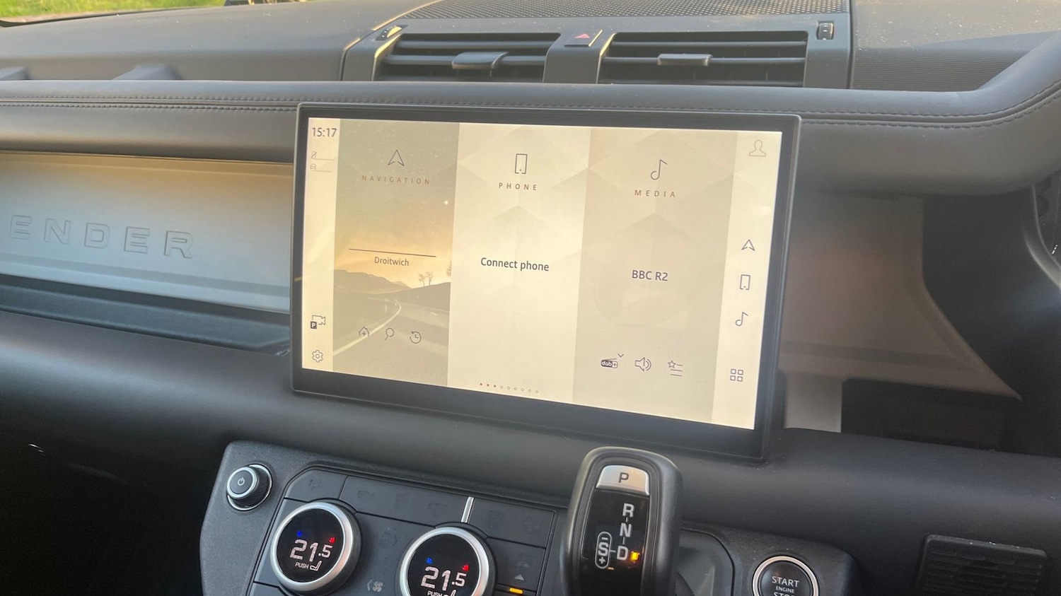 Used Land Rover Defender 2022 for sale - 76609237: Photo 11