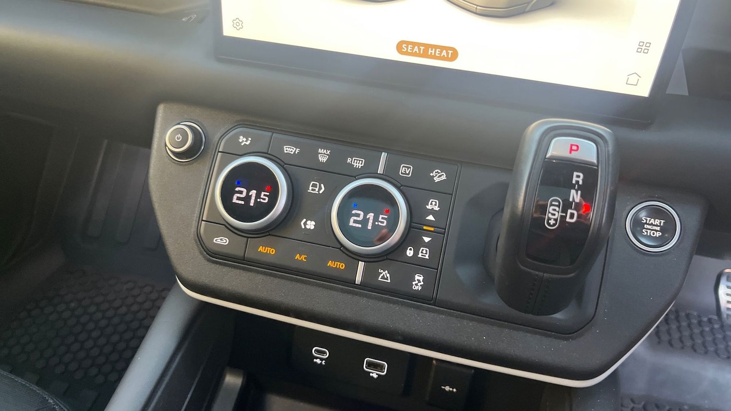 Used Land Rover Defender 2022 for sale - 76609237: Photo 13