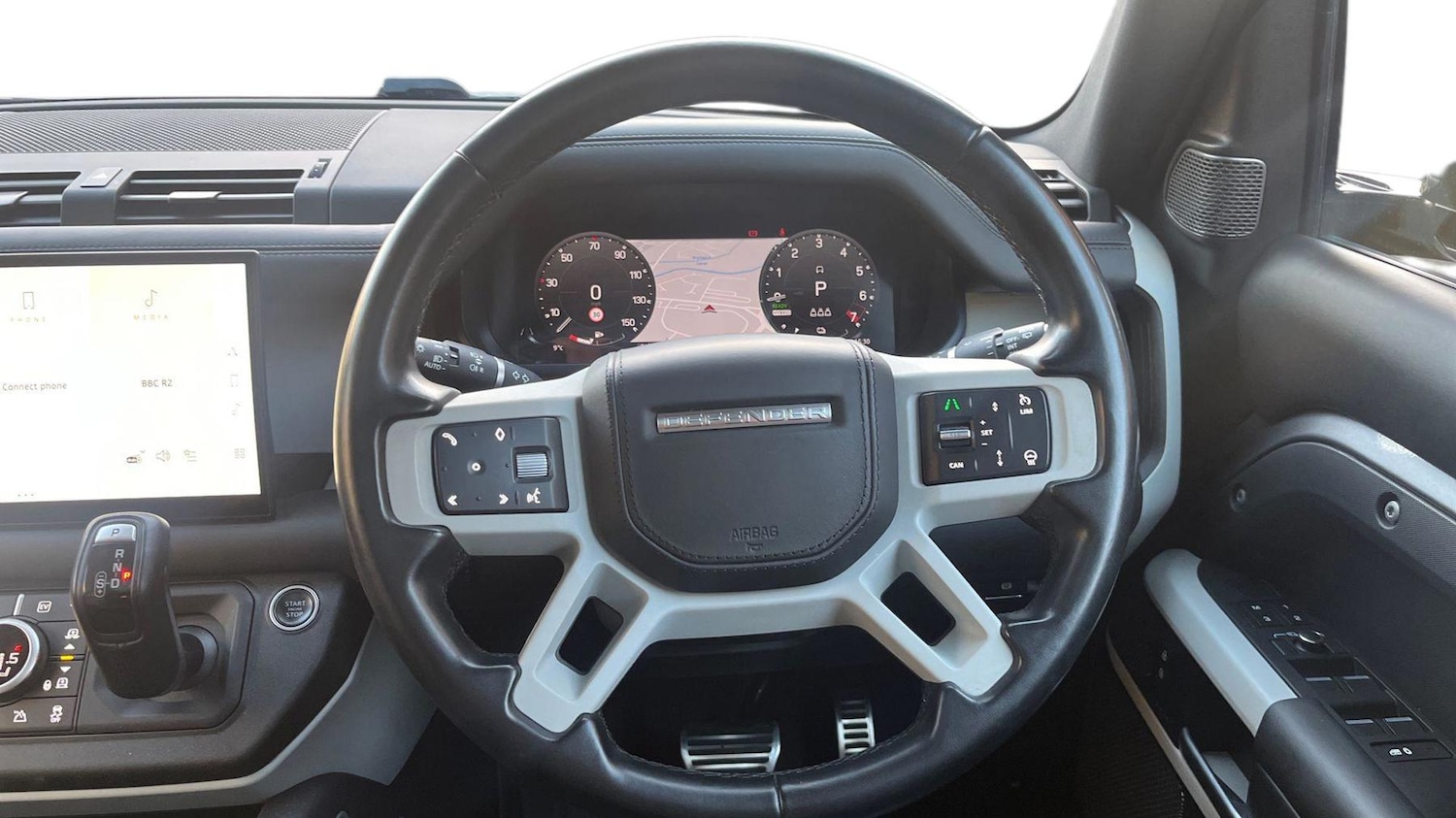 Used Land Rover Defender 2022 for sale - 76609237: Photo 15