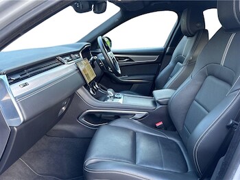 Used Jaguar F-Pace 2022 for sale - 77525704: Photo