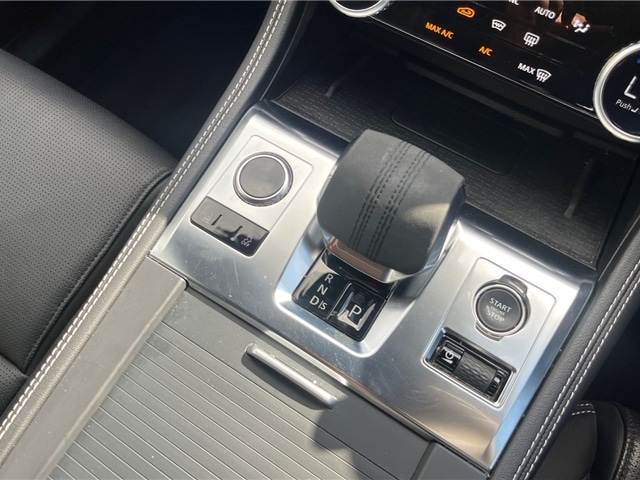 Used Jaguar F-Pace 2023 for sale - 76110523: Photo 13