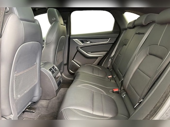 Used Jaguar F-Pace 2023 for sale - 78036127: Photo