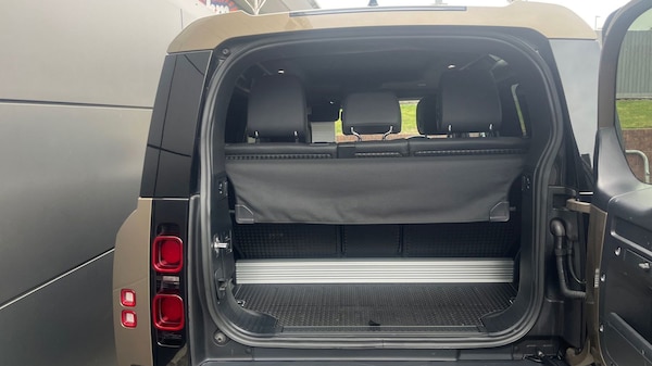 Used Land Rover Defender 2022 for sale - 76296981: Photo 10