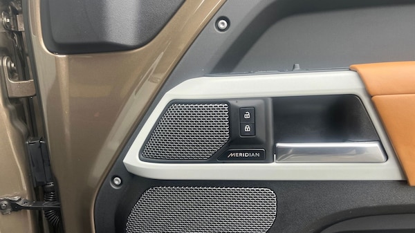 Used Land Rover Defender 2022 for sale - 76296981: Photo 23