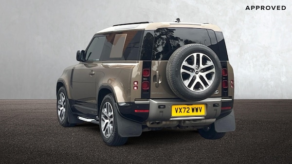 Used Land Rover Defender 2022 for sale - 76296981: Photo 2