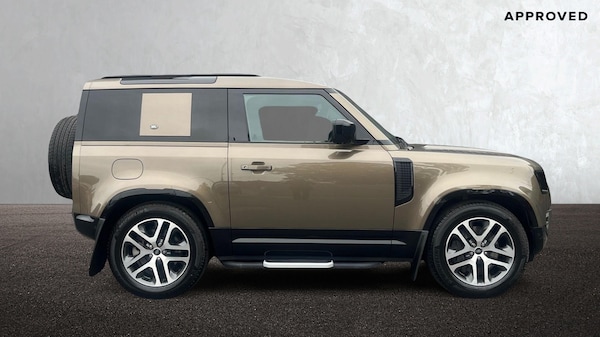 Used Land Rover Defender 2022 for sale - 76296981: Photo 5