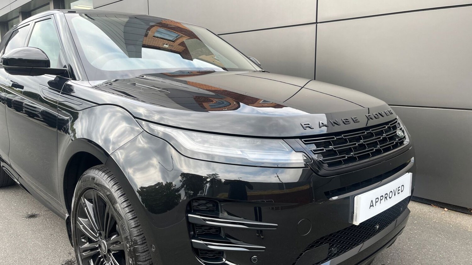 Used Land Rover Range Rover Evoque 2025 for sale - 77539376: Photo 17