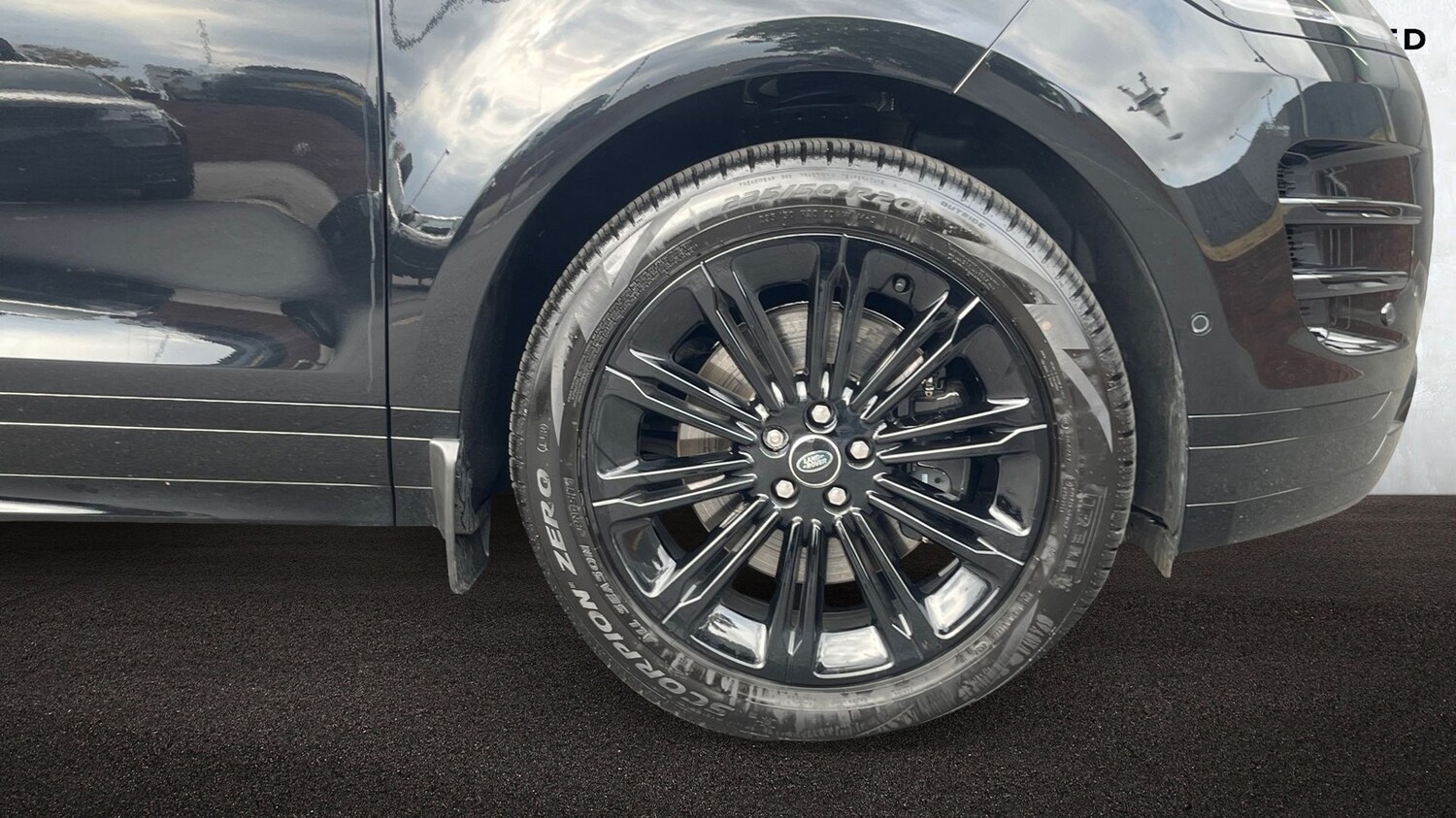 Used Land Rover Range Rover Evoque 2025 for sale - 77539376: Photo 8