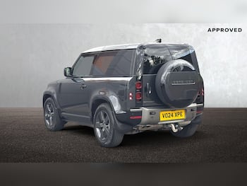 Used Land Rover Defender 90 2024 for sale - 79742785: Photo