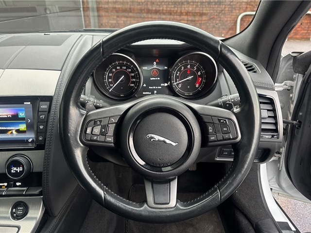 Used Jaguar F-Type 2015 for sale - 77539442: Photo 17