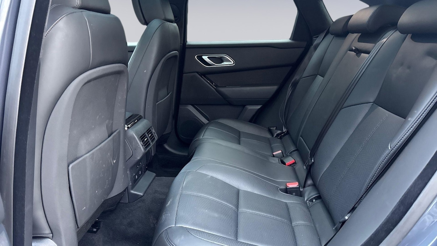 Used Land Rover Range Rover Velar 2025 for sale - 77193063: Photo 4