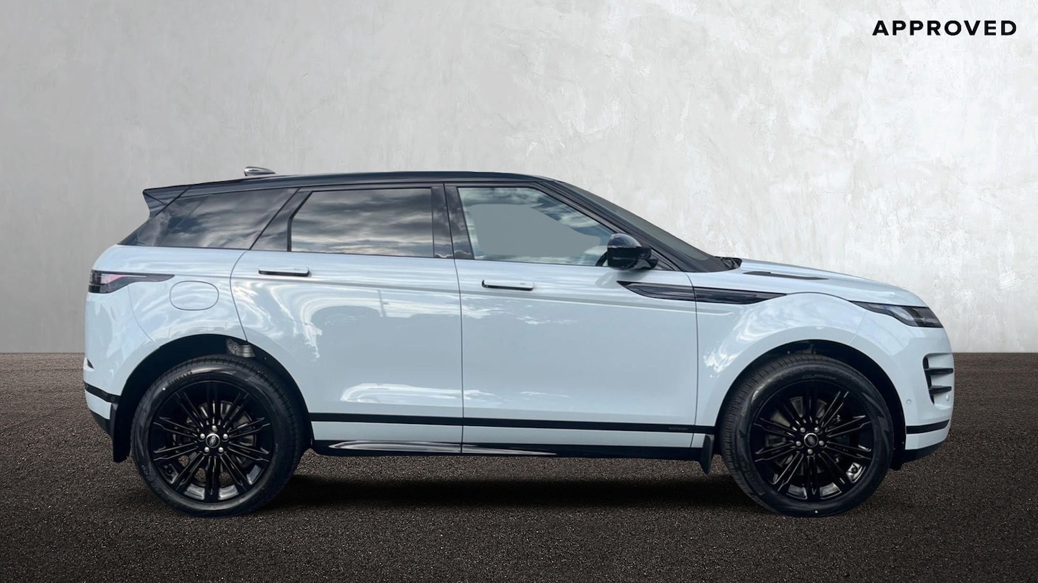 Used Land Rover Range Rover Evoque 2025 for sale - 76190654: Photo 5
