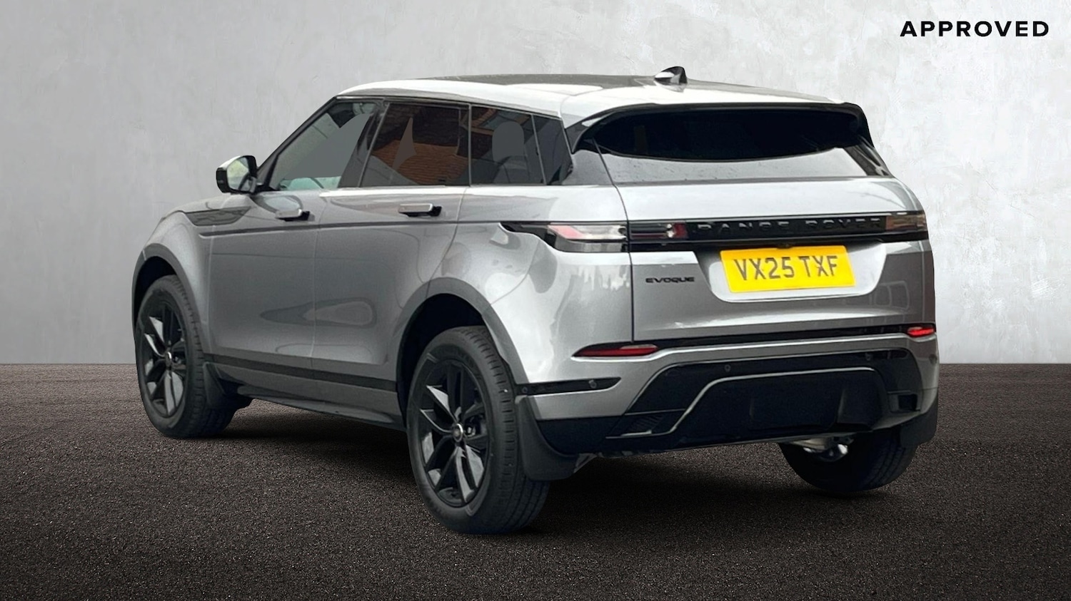 Used Land Rover Range Rover Evoque 2025 for sale - 76110753: Photo 2
