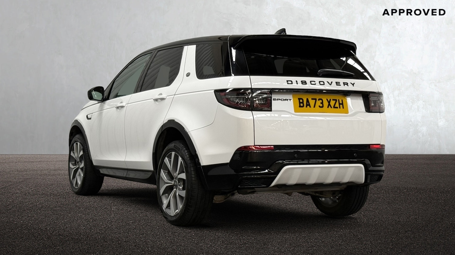 Used Land Rover Discovery Sport 2023 for sale - 76837689: Photo 2