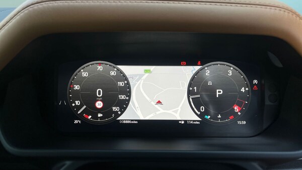 Used Land Rover Defender 2023 for sale - 76190599: Photo 16