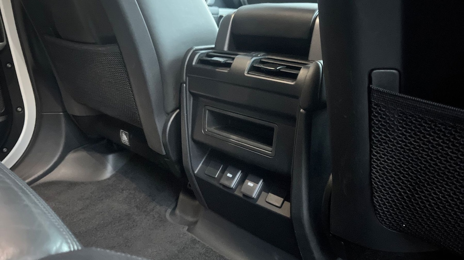 Used Land Rover Defender 2023 for sale - 77177005: Photo 18