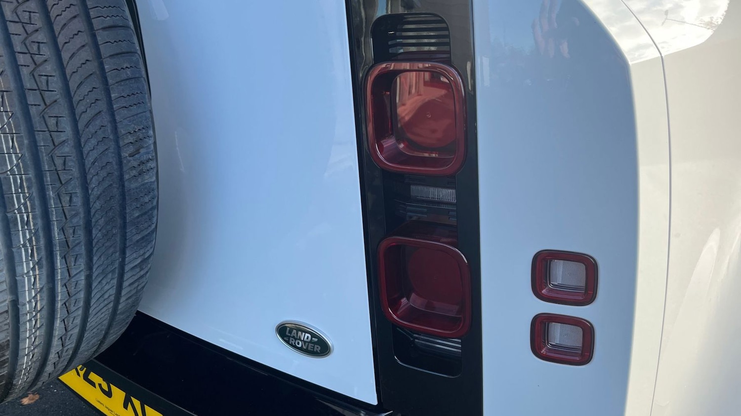 Used Land Rover Defender 2023 for sale - 77177005: Photo 26