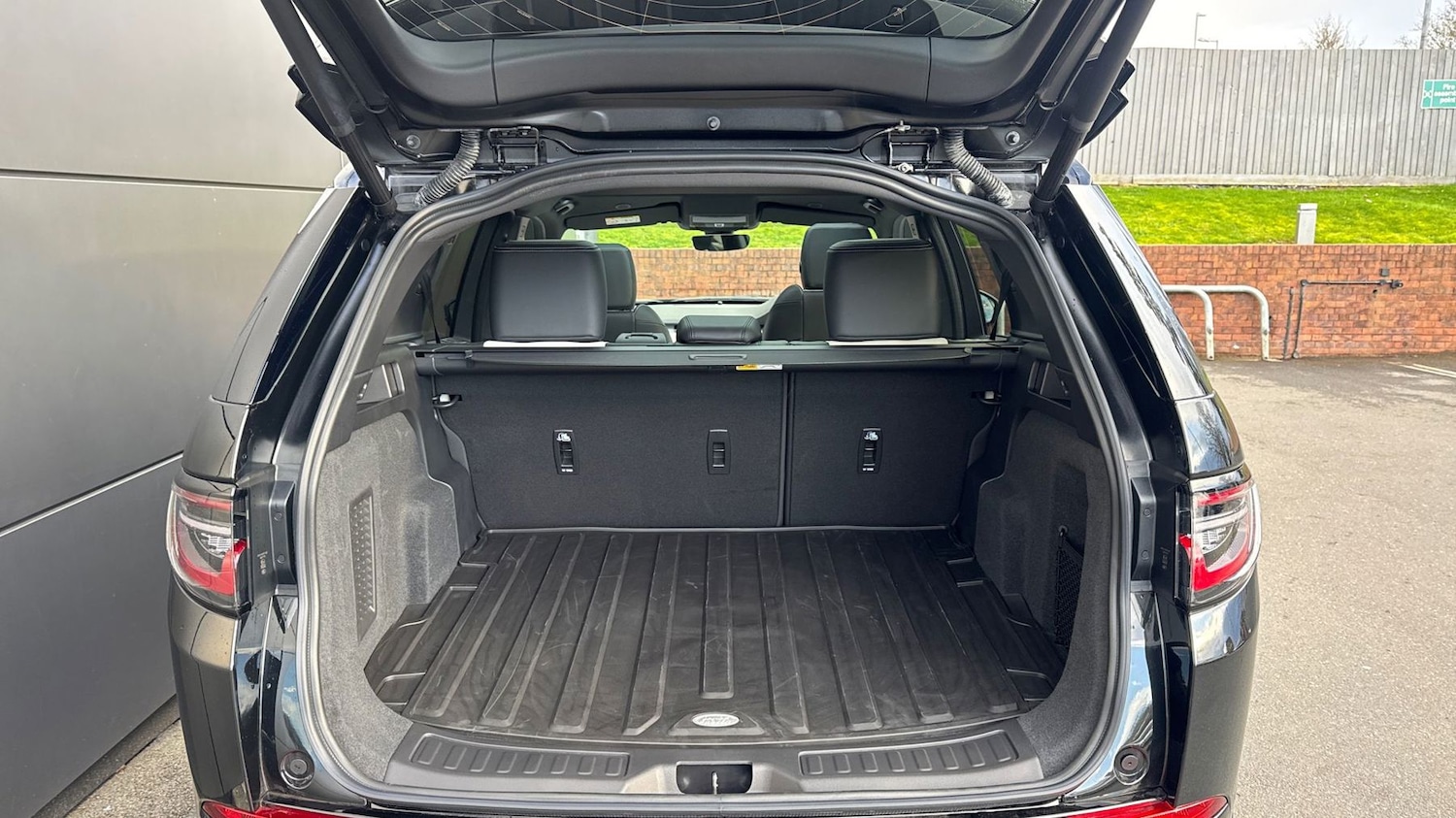 Used Land Rover Discovery Sport 2026 for sale - 77480002: Photo 10