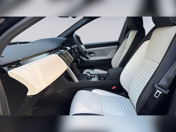 Used Land Rover Discovery Sport 2026 for sale - 77480002: Photo