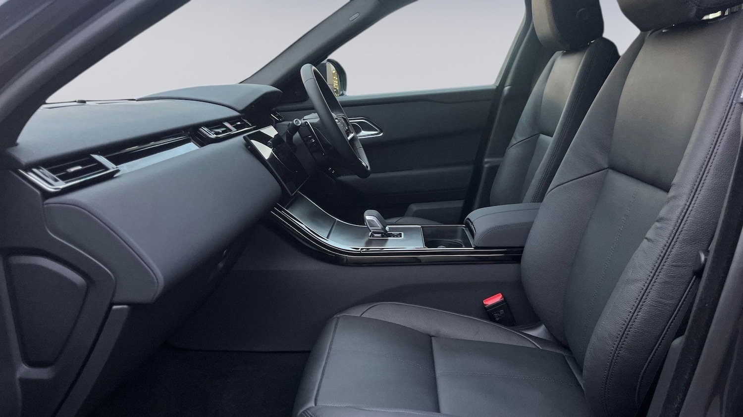 Used Land Rover Range Rover Velar 2025 for sale - 77176599: Photo 3