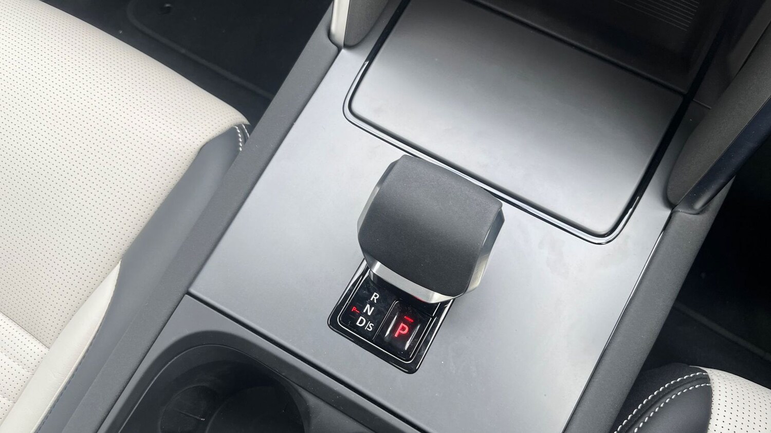 Used Land Rover Discovery Sport 2025 for sale - 76216703: Photo 13