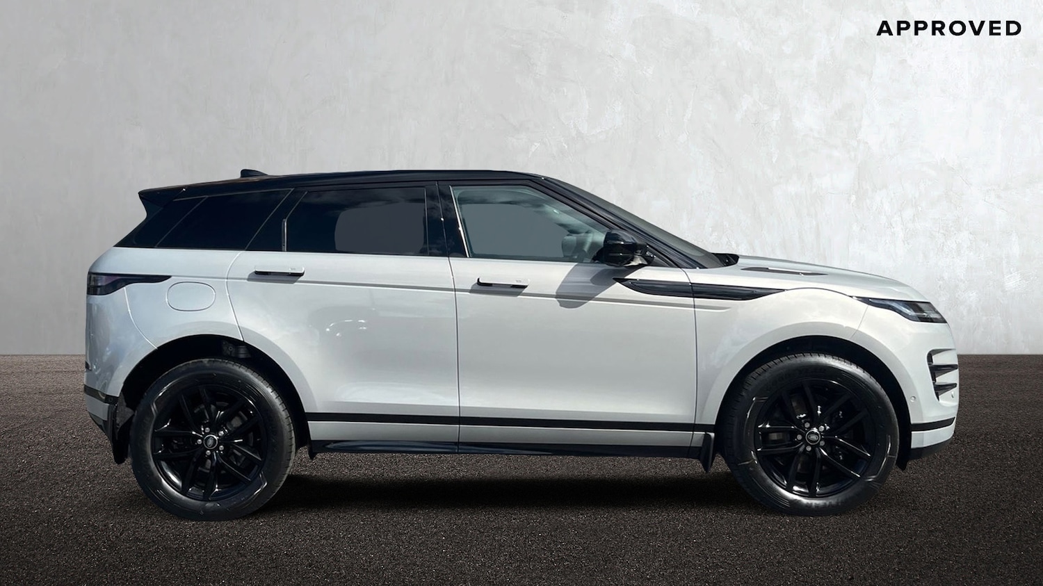 Used Land Rover Range Rover Evoque 2025 for sale - 76123991: Photo 5