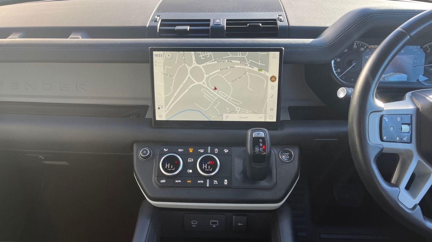 Used Land Rover Defender 2023 for sale - 76716710: Photo 14