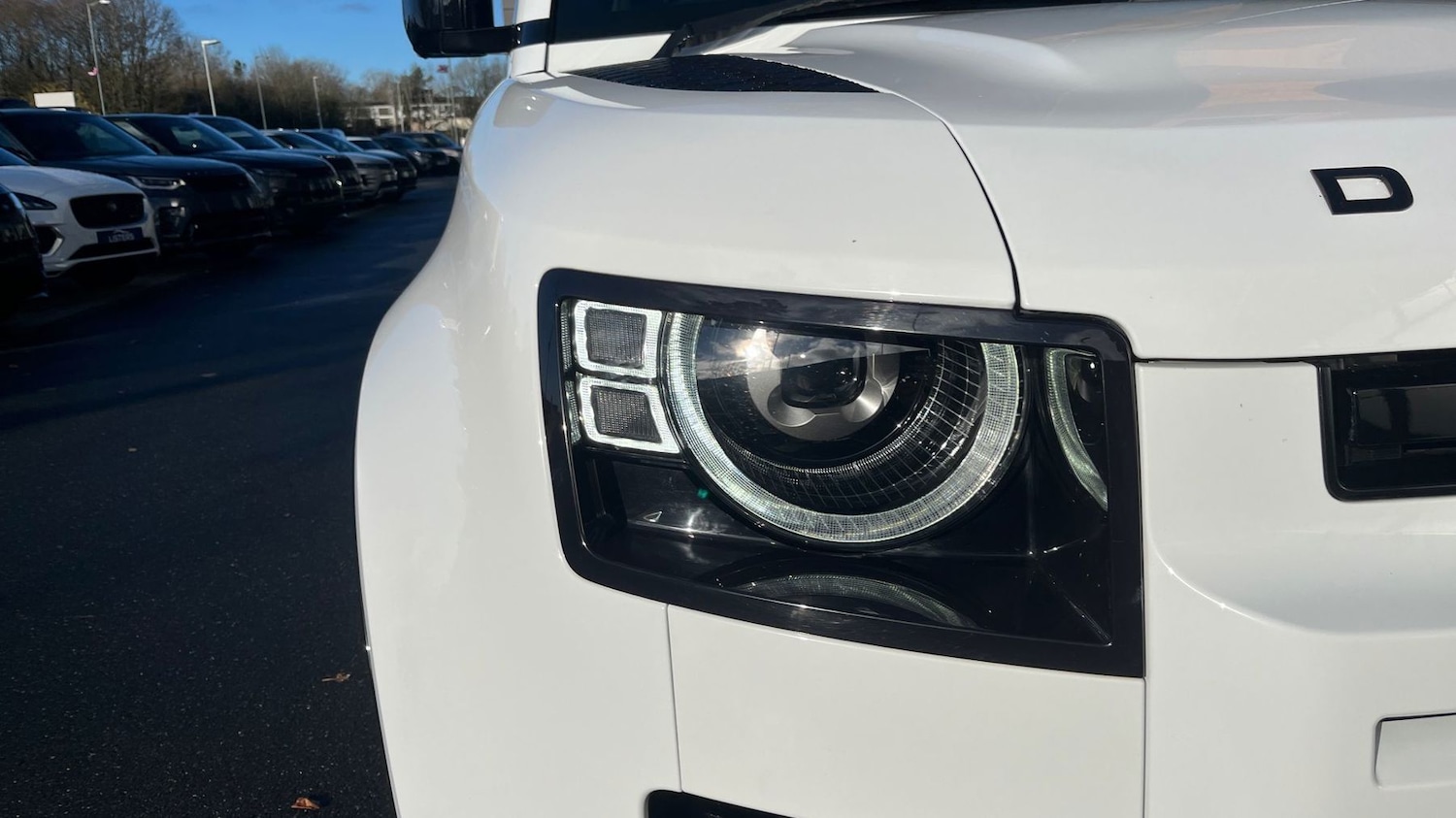 Used Land Rover Defender 2023 for sale - 76716710: Photo 17