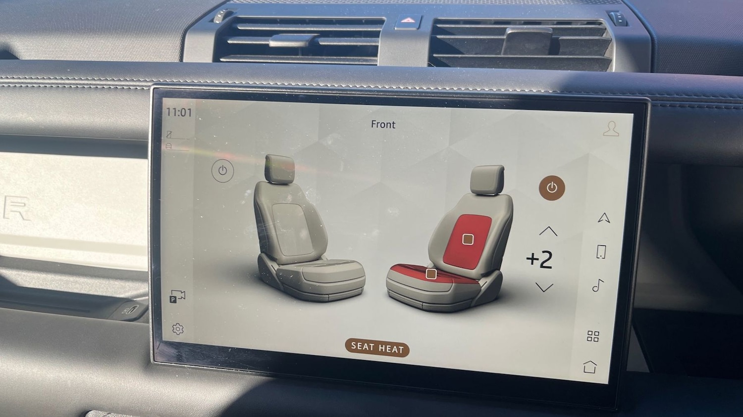 Used Land Rover Defender 2023 for sale - 76716710: Photo 22