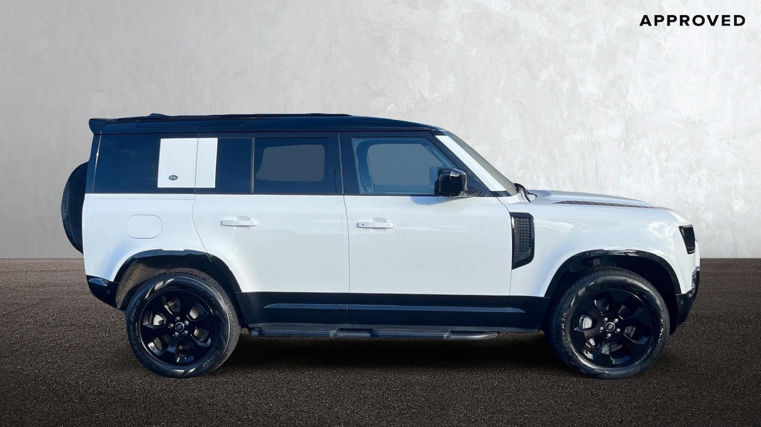 Used Land Rover Defender 2023 for sale - 76716710: Photo 5