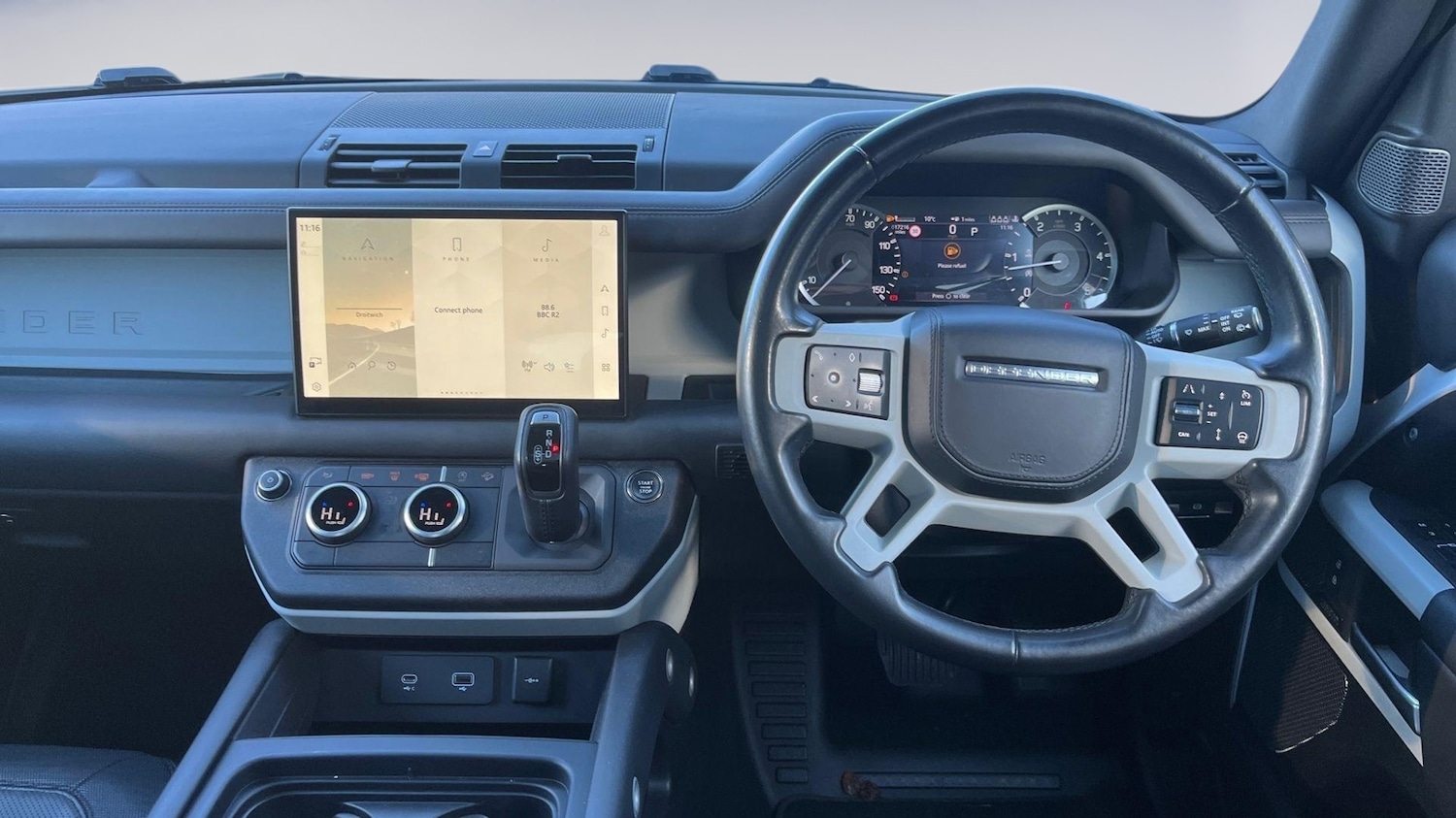 Used Land Rover Defender 2023 for sale - 76716710: Photo 9