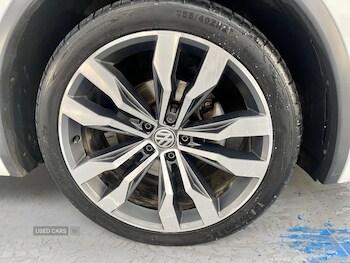 Used Volkswagen Tiguan 2017 for sale - 77647368: Photo